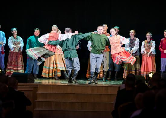 Творческие коллективы из Тулы выступили с концертом в поддержку российской армии