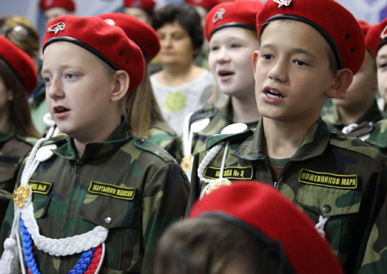 В Амурской области порядка 120 школьников вступили в ряды всероссийского детско-юношеского движения «Юнармия»