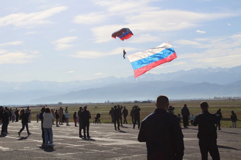 В Киргизии состоялся семейный праздник, посвящённый юбилею основания российской военной базы
