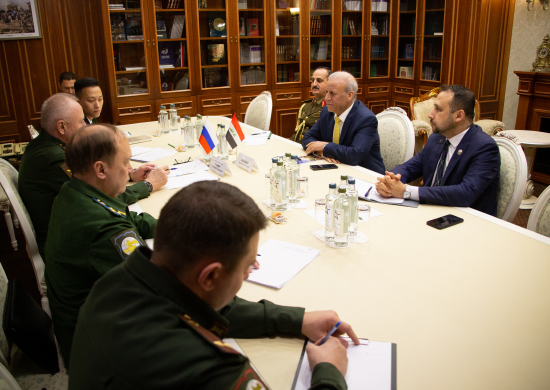 В Москве состоялась встреча замминистра обороны России Александра Фомина с Послом Республики Ирак