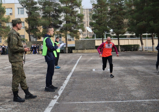 Военнослужащие российской военной базы в Таджикистане проходят испытания для присвоения классной квалификации