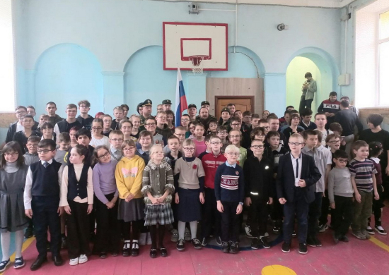 Женсовет железнодорожного соединения ЦВО провёл патриотическое мероприятие для учащихся Екатеринбургской школы-интерната
