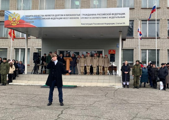 Более 100 новобранцев из Пензенской области отправились в войска  в День призывника