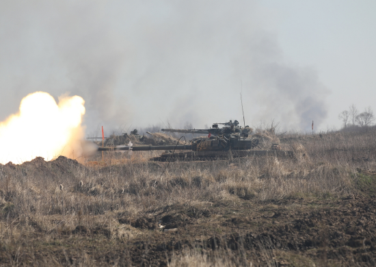 Контрольная проверка у танкистов армейского корпуса Балтийского флота завершилась тактическими стрельбами