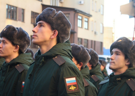 Около 200 новобранцев из Башкирии убыло воинским эшелоном на дальневосточные рубежи России