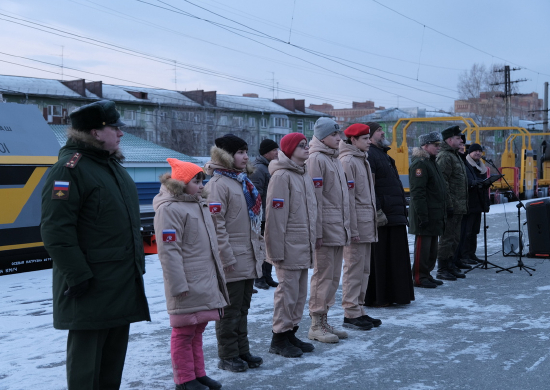 Первый воинский эшелон с призывниками отправился из Новосибирска в воинские части и подразделения в южные регионы России