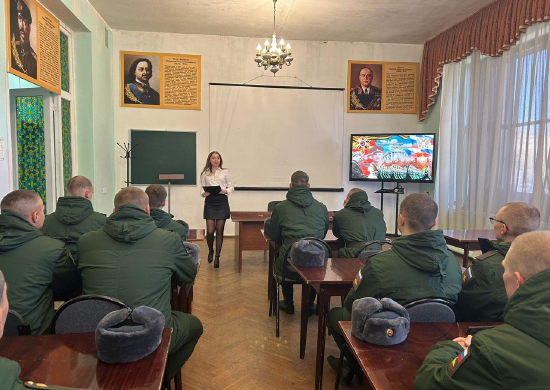С новобранцами Волгоградского гарнизона ЮВО проведены занятия по военно-политической подготовке