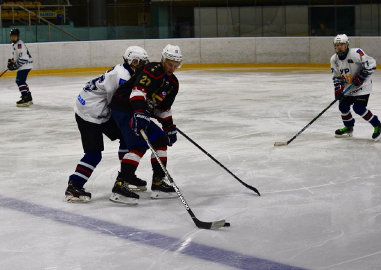Сборная Северного флота принимает участие в чемпионате Мурманской области по хоккею с шайбой