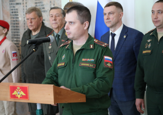Торжественная отправка призывников в войсковые части Восточного военного округа состоялась в Хабаровске