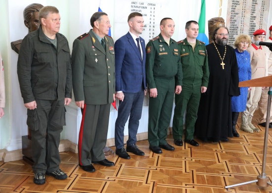 Торжественная отправка призывников в войсковые части Восточного военного округа состоялась в Хабаровске