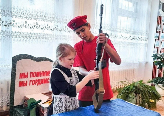Урок мужества с юнармейцами Ижморского округа был проведен в Кемеровской области