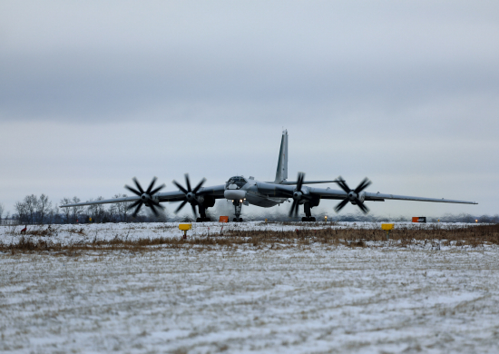 В Амурском соединении дальней авиации выполнены плановые полёты на самолётах Ту-95мс