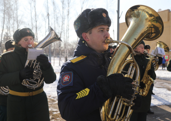 В Хабаровском крае в военном городке в селе Князе-Волконское состоялись праздничные мероприятия в честь присвоения отдельной мотострелковой бригаде ВВО почетного наименования «Гвардейская»