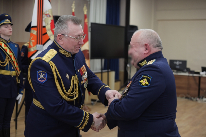 В Ленинградской области состоялась торжественная церемония вручения почетного наименования «Гвардия» авиационному полку