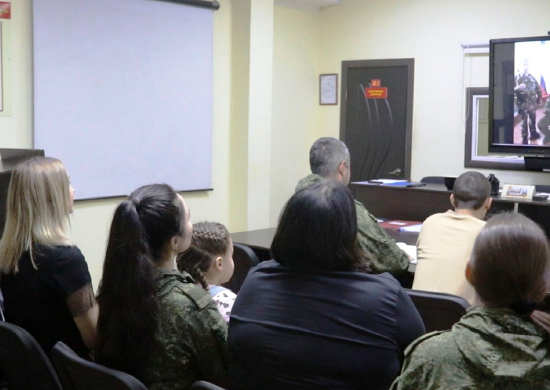 В Приамурье военнослужащие Восточного военного округа организовали телемост между участниками СВО и их родными
