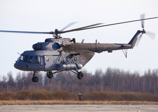 В Смоленской области лётчики армейской авиации отработали посадку с одним выключенным двигателем