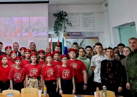 Ветераны Вооруженных Сил РФ провели патриотическую встречу  с юнармейцами Новосибирской области