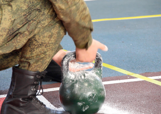 Военнослужащие ЮВО успешно сдали нормативы по физической подготовке на итоговой проверке
