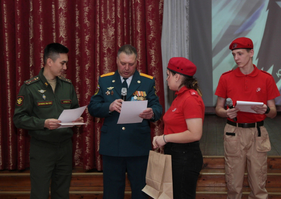 75 Юных патриота приняли присягу на верность Юнармии в Красноярском крае