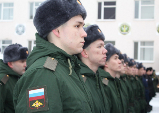 Более 100 новобранцев из Башкирии убыло воинским эшелоном на юг России