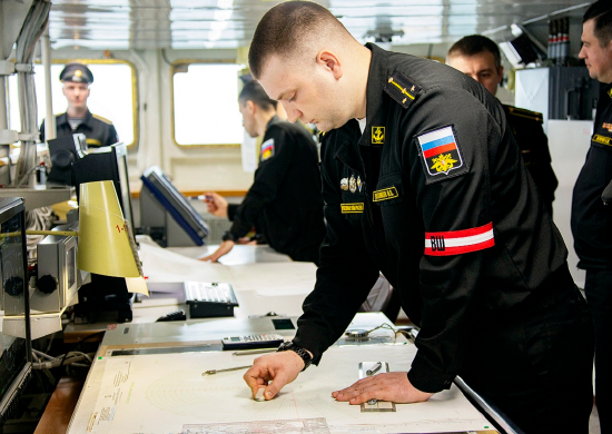 Экипаж фрегата «Маршал Шапошников» ТОФ успешно завершил сдачу первой курсовой задачи