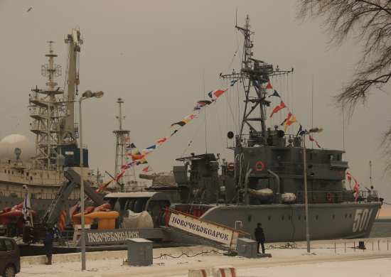 Экипажи свыше 40 кораблей и судов обеспечения Балтийского флота приступили к учениям в пунктах базирования по специальной курсовой задаче К-1