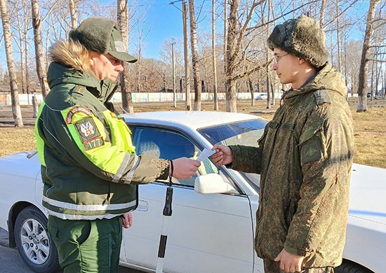 Инспекторы ВАИ провели профилактическую акцию по безопасности дорожного движения в Алтайском крае