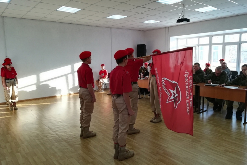 Юнармейский сбор «Равнение на Флаг» прошел в Омской области