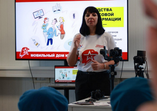 Команда «Мобильного дома Юнармии» Кемеровской области посетила юнармейцев города Белово