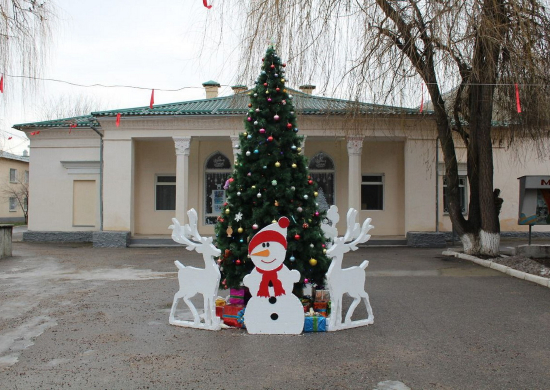 На российской военной базе в Киргизии прошел новогодний утренник для детей военнослужащих