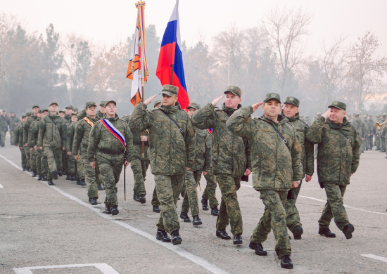 На российской военной базе в Таджикистане состоялся торжественный митинг, посвящённый началу зимнего периода обучения