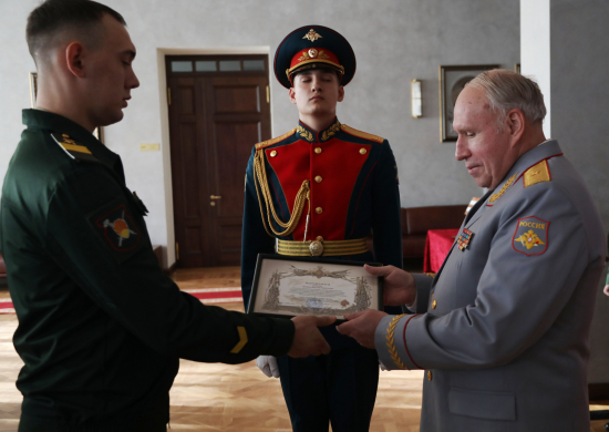 Награждение военнослужащих подразделений военной полиции ВВО государственными и ведомственными наградами состоялось в Хабаровске