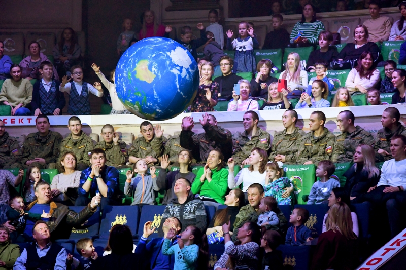 Ростовский цирк организовал благотворительный показ для семей военнослужащих – участников СВО