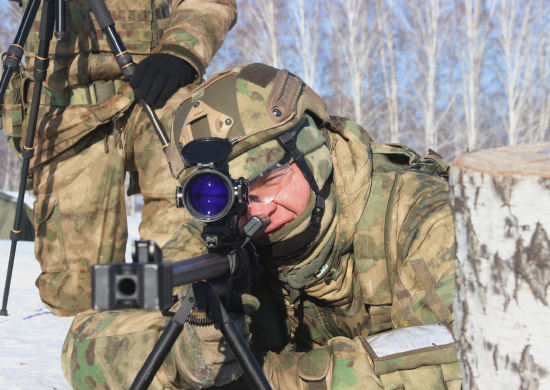 Снайперы мотострелкового соединения ЦВО уничтожили условного противника на занятии в Кузбассе