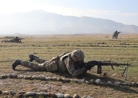 Участники СВО передают боевой опыт российским военнослужащим в Таджикистане