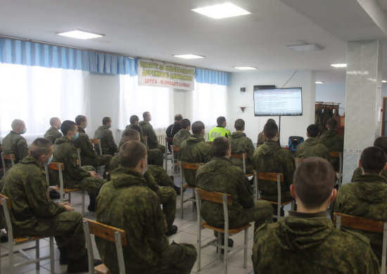 В Алтайском крае инспекторы ВАИ ЦВО провели акцию «Осторожно, дети!»