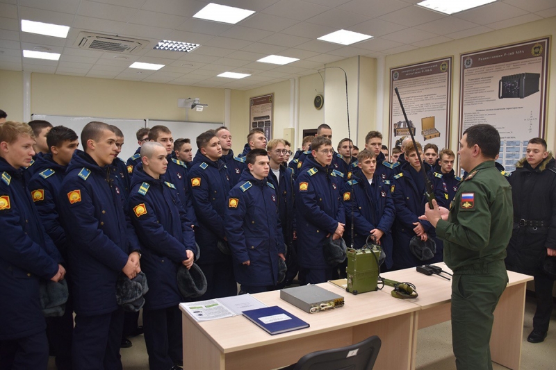 В Краснодарском высшем военном училище имени генерала армии С.М.Штеменко состоялся День открытых дверей