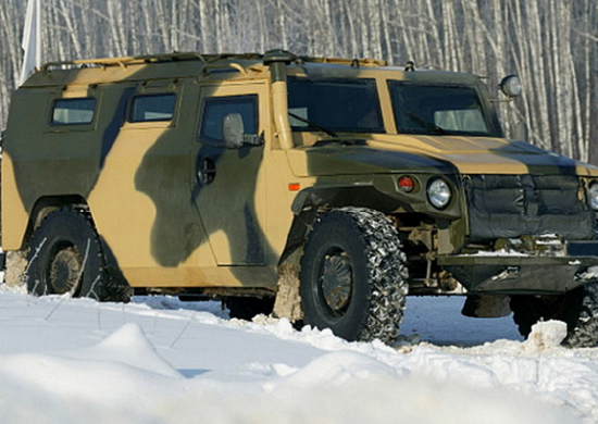 Военные водители ЦВО отработали экстремальное вождение машин на Среднем Урале