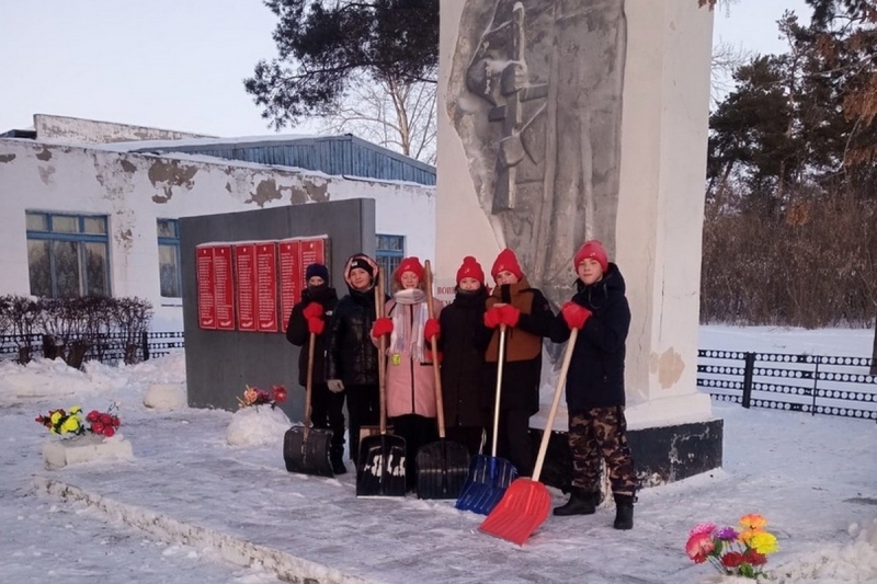 Юнармейцы Омской области приняли участие в акции «Обелиск»