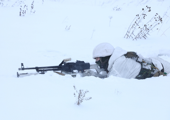 Мотострелки ЦВО в Кузбассе учились уничтожать противника в ходе практических занятий