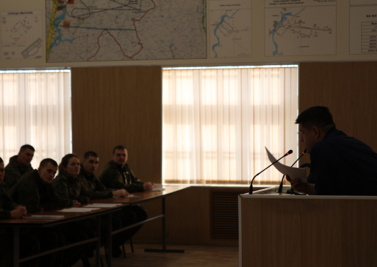 В Саратовской области с личным составом полка дальней авиации проведен единый правовой час