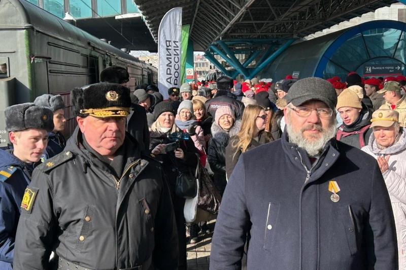 Более 13 тыс. жителей и гостей Самары посетило агитационно-пропагандистский поезд Минобороны России