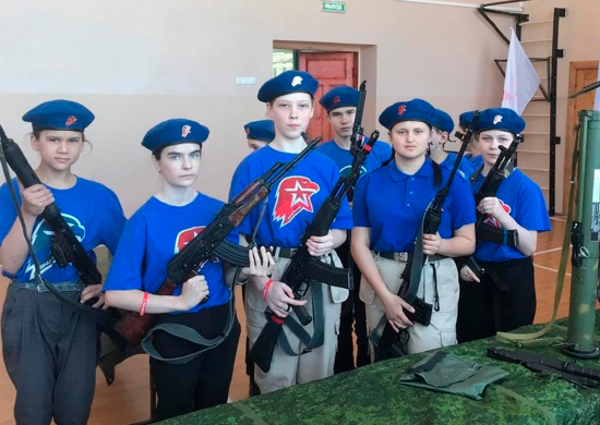 Юнармейцы Новосибирской области приняли участие в профильной смене «Один день в армии»