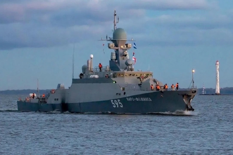 Малый ракетный корабль «Наро-Фоминск» выполнил артиллерийские стрельбы по морской цели в Балтийском море