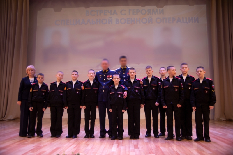 Суворовцы Тверского СВУ встретились с летчиками армейской авиации