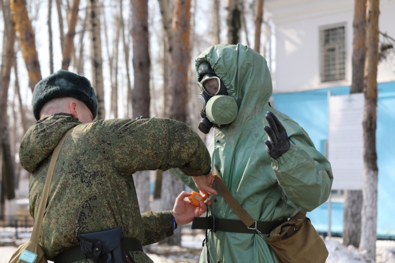 В Амурской области с военнослужащими дальней авиации проведены занятия по РХБ защите