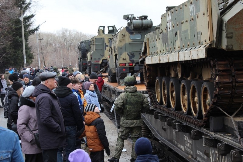 В Комсомольск-на-Амуре прибыл агитационный тематический поезд Минобороны России «Сила в правде»
