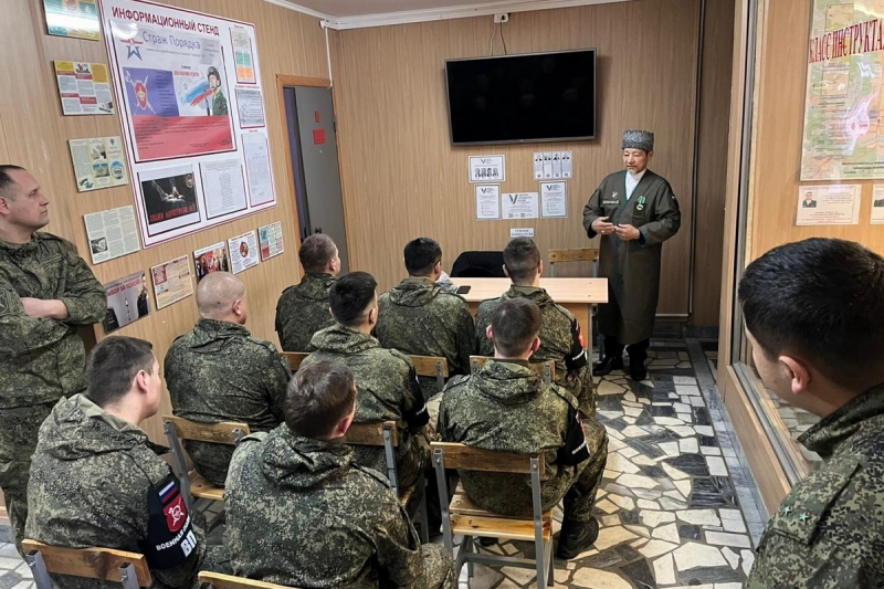 Встреча священнослужителей прошла с военными полицейскими ЦВО в городе Уфа