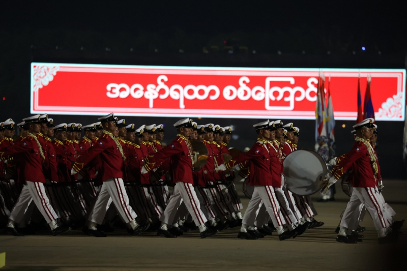 Замминистра обороны РФ генерал-полковник Александр Фомин посетил военный парад в Мьянме