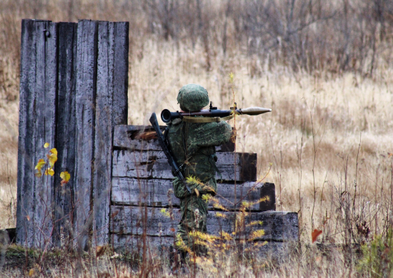 Гранатометчики армейского корпуса ВВО на Сахалине продолжают обучение на полигоне «Троицкий»
